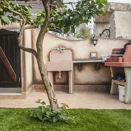Holiday home Sobia Manna Chia